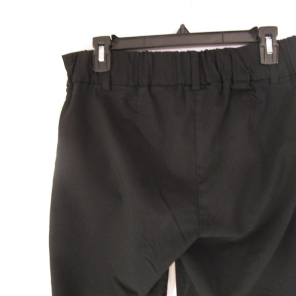 Maternity capri pants, sz Medium - Picture 4 of 6